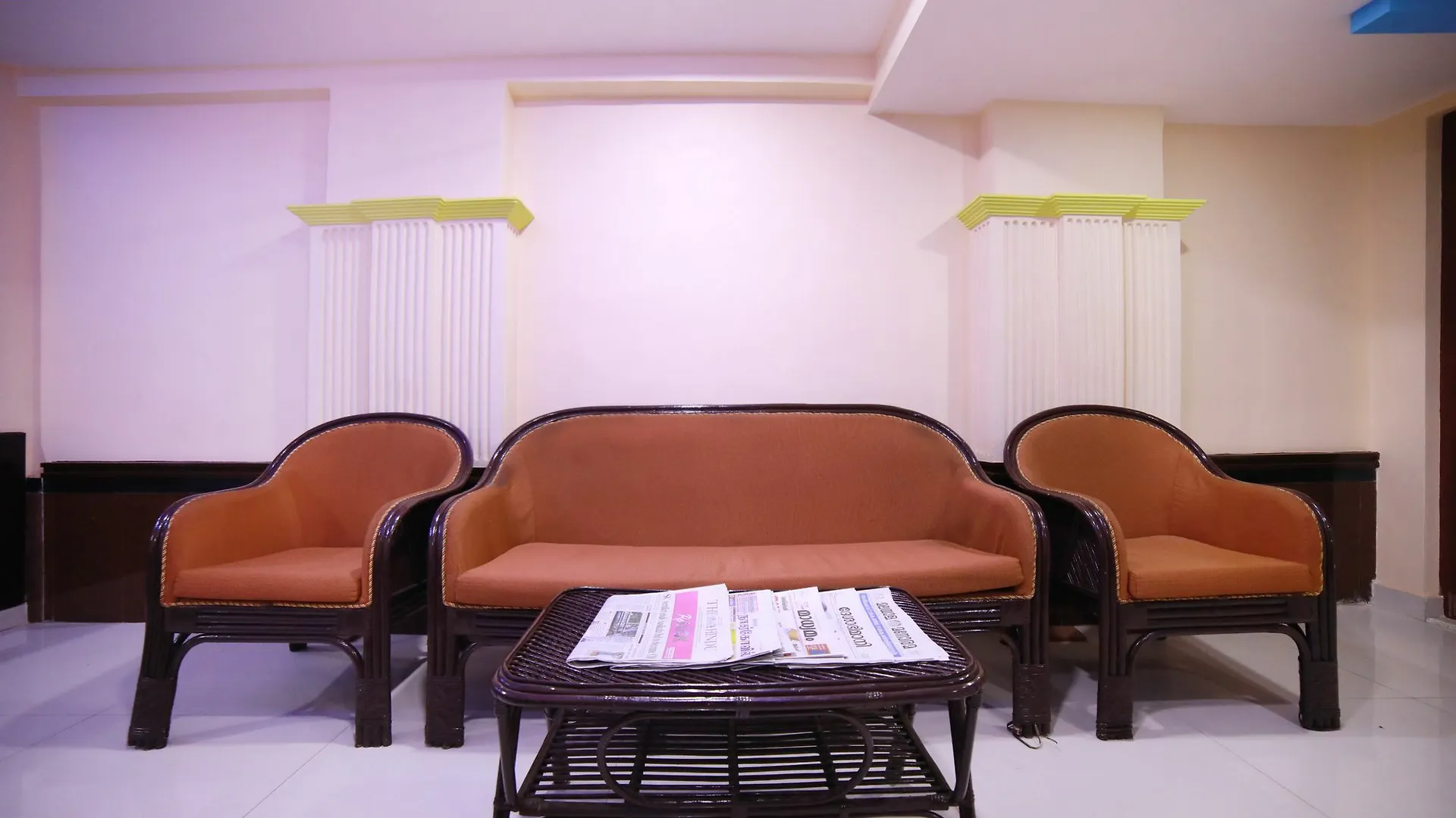Oyo 7926 Hotel Fort View トリバンドラム 2*,  インド
